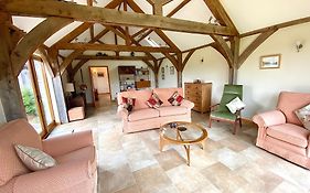 Spacious Luxury Barn Conversion - Next To Tarka Trail Cycle Path